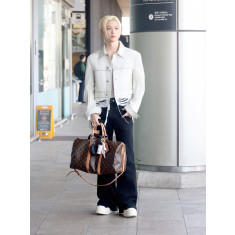 스트레이 키즈 필릭스, 탬버린즈 액세서리 매치 공항패션 완성