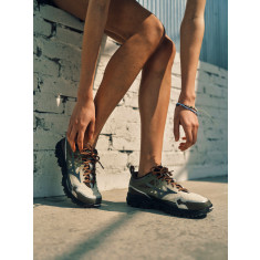 캐주얼 브랜드 커버낫(COVERNAT)이 글로벌 스포츠 브랜드 미즈노(MIZUNO)와 협업…