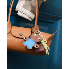 롱샴(Longchamp), 2026 FW 캐릭터 '챔피온' 담은 카카오톡 이모티콘 출시
