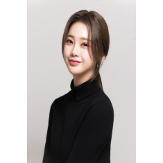 "팬들과의 약속을 지켰습니다"   가수 홍지윤, '현역가왕3' 우승 상금 전액 초록우산에 …