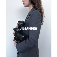 질 샌더(JIL SANDER), 시모네 벨로티의 새로운 ‘LINEA’ 백 ‘HOOD’ 슈즈…