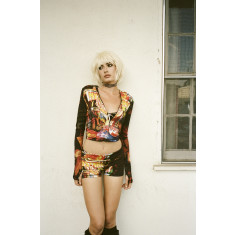 GUESS JEANS, ‘히스테릭 글래머’와 협업 컬렉션 공개